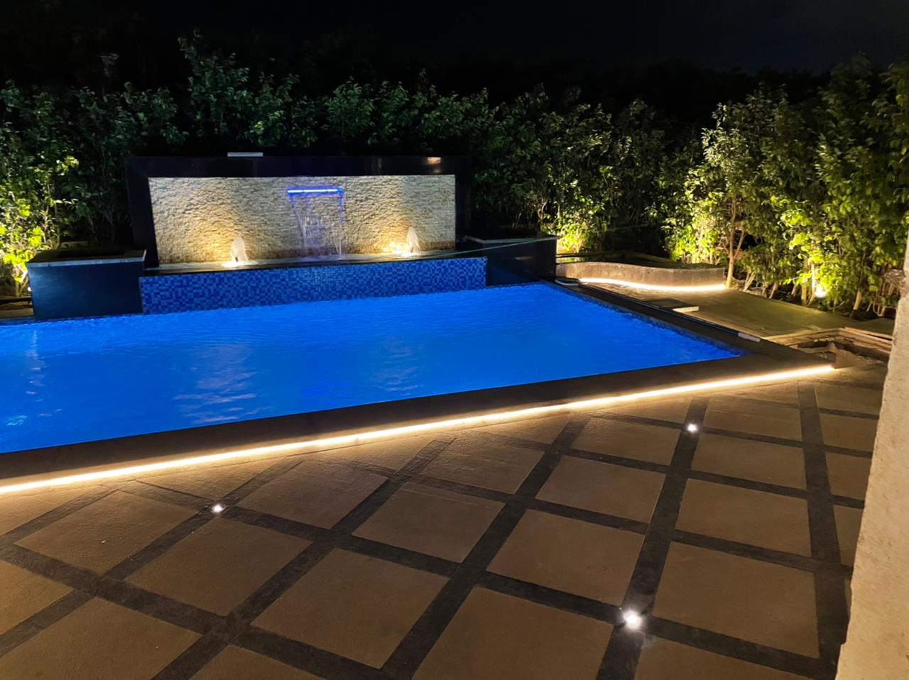 لاندسكيب وشلال